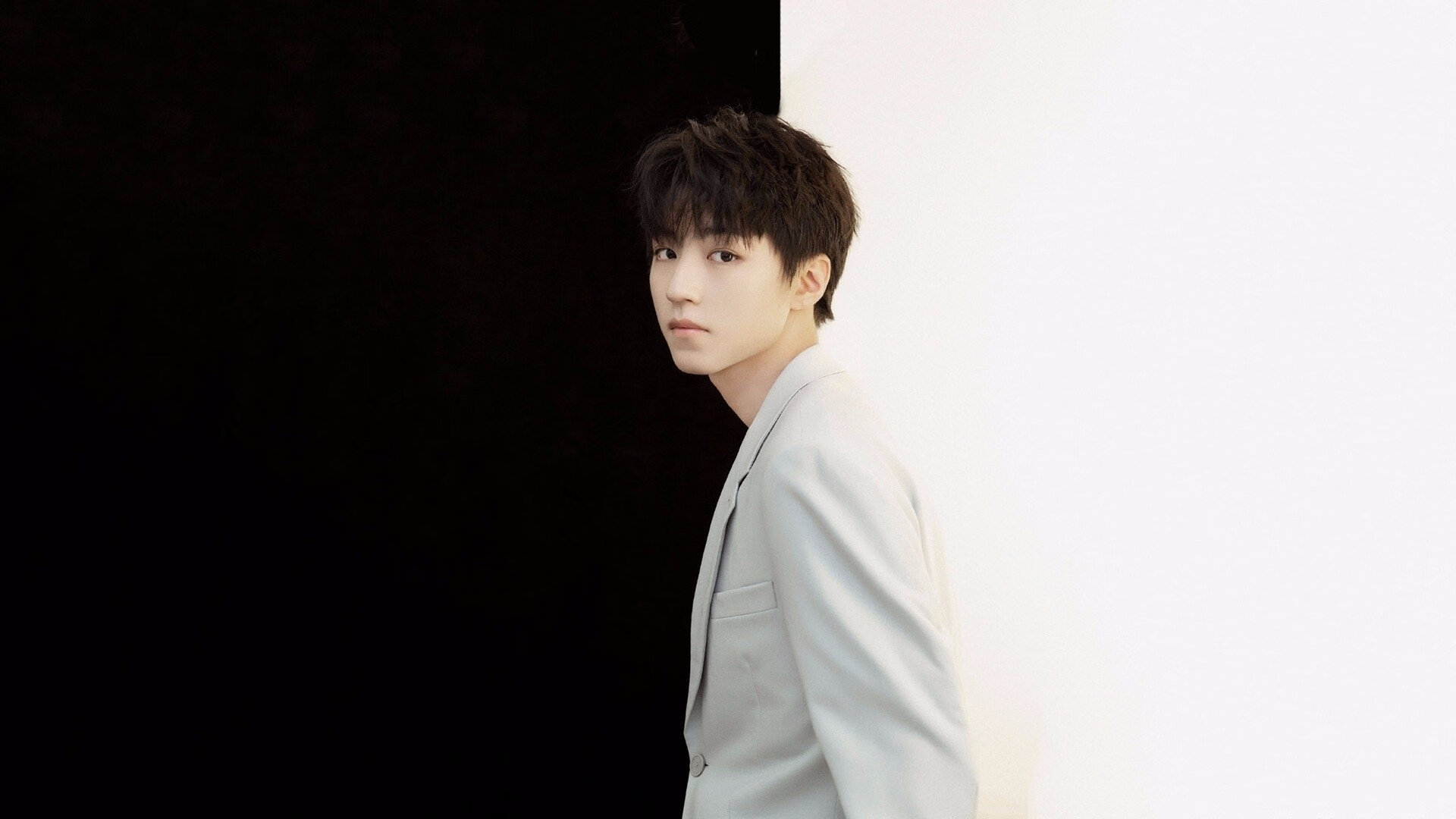 教科书级防守！阿拉巴用三记关键拦截，让贝蒂斯明白什么是欧冠级别的防线